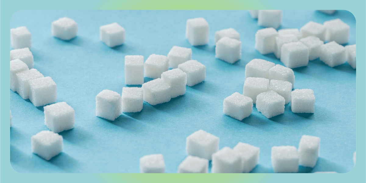 Sheqeri natyral dhe ai i shtuar: Pse nuk janë njësoj?